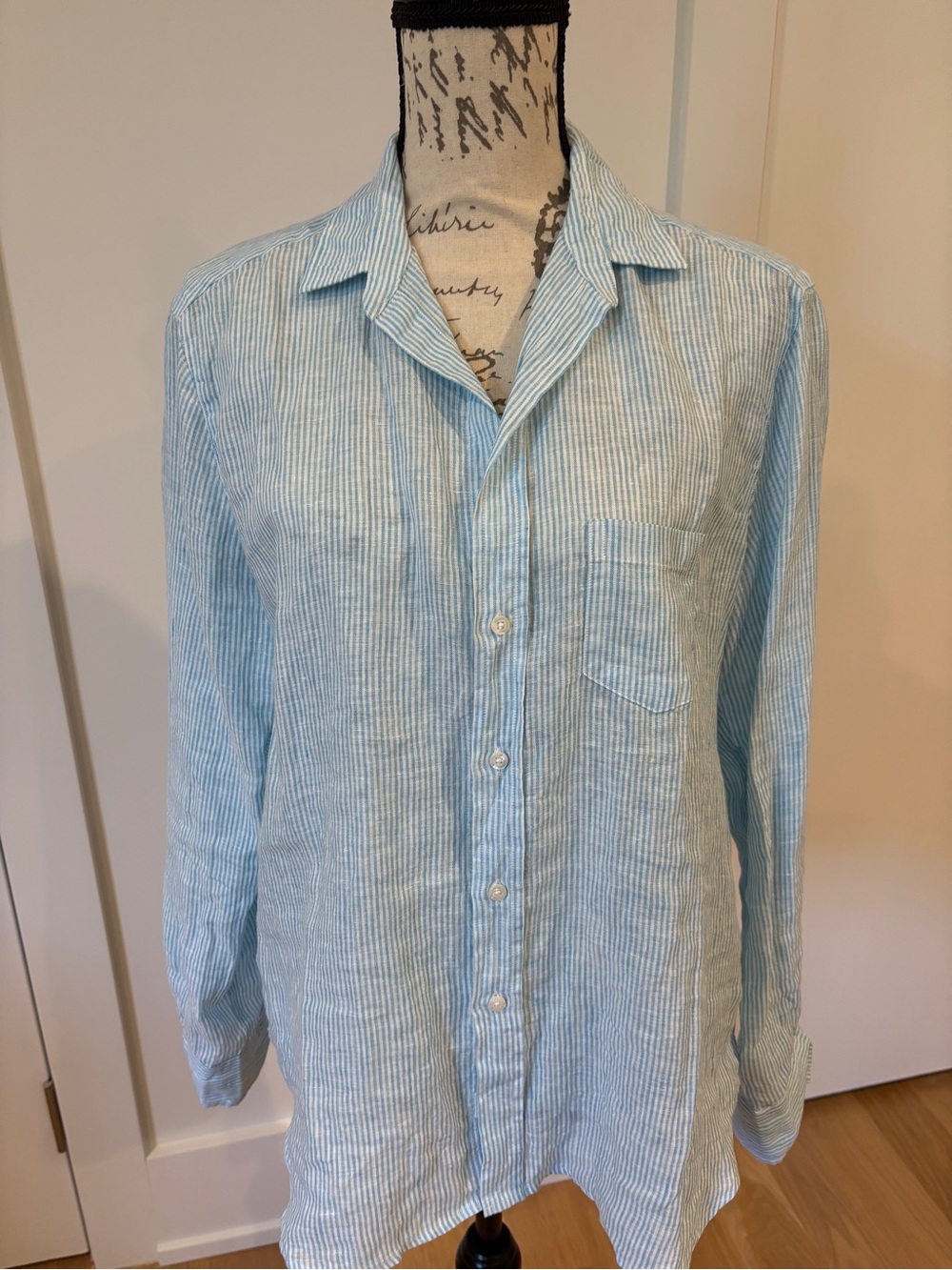 Frank & Eileem linen blouse small very good condition